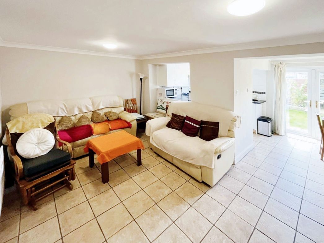 Property image 4 of 15