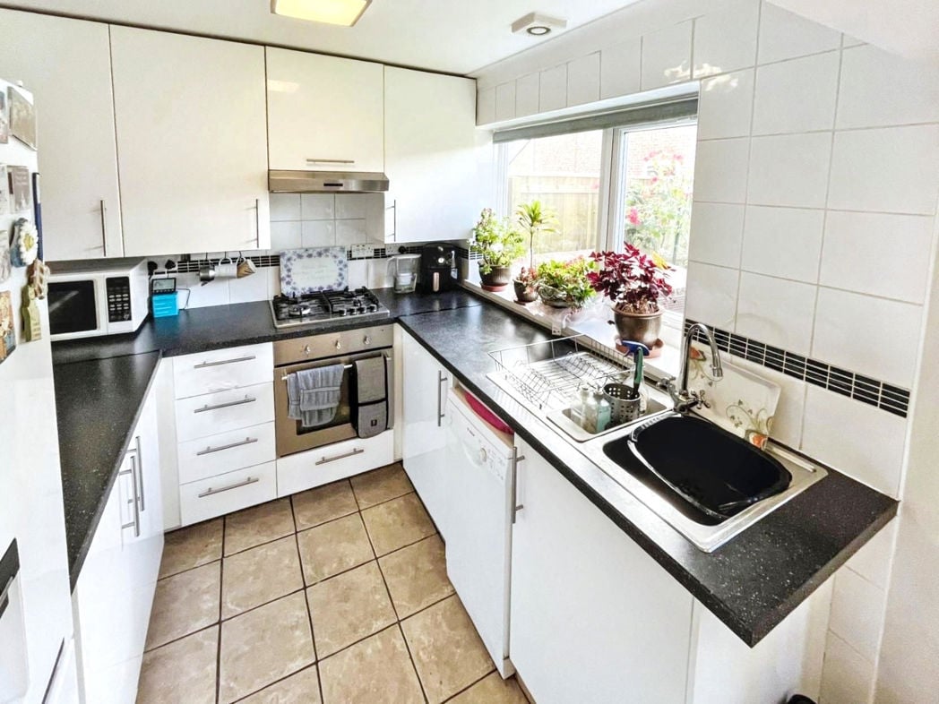 Property image 5 of 15