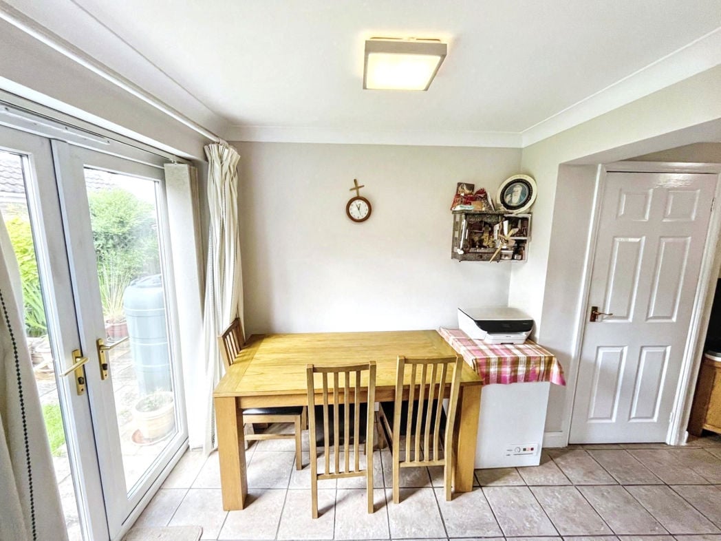 Property image 7 of 15