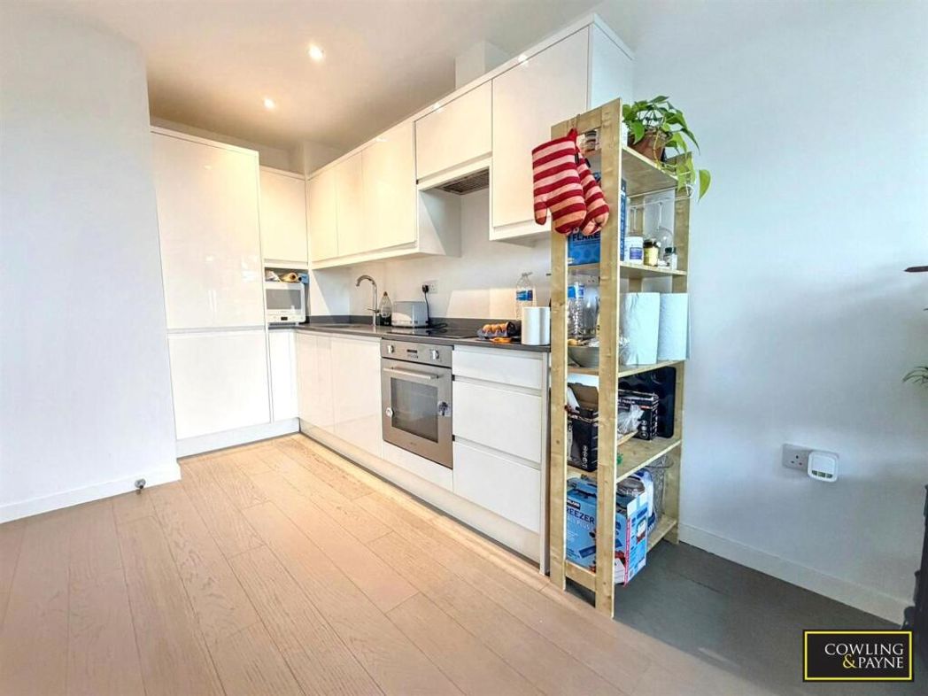 Property image 5 of 14