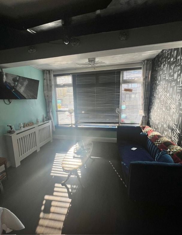 Property image 2 of 17
