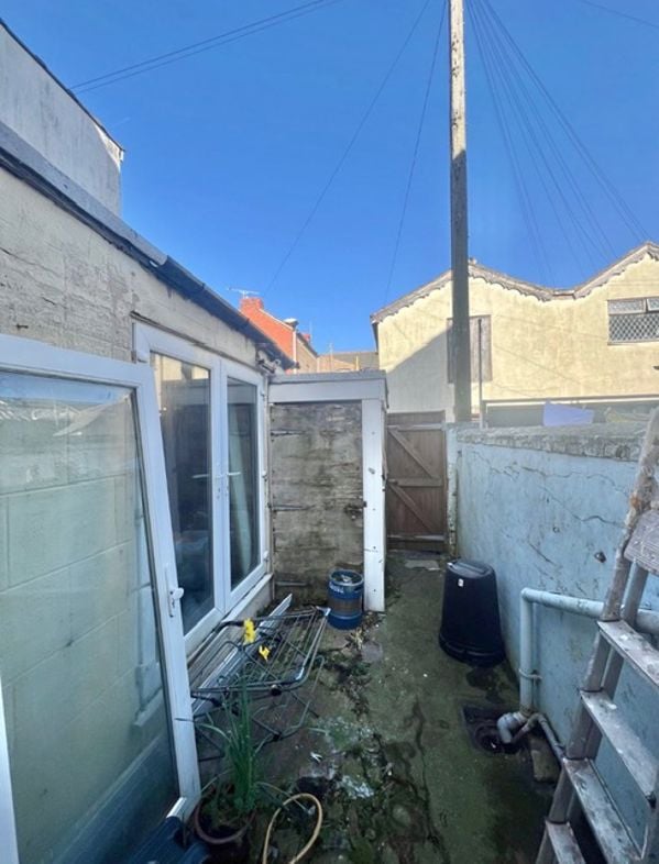 Property image 16 of 17