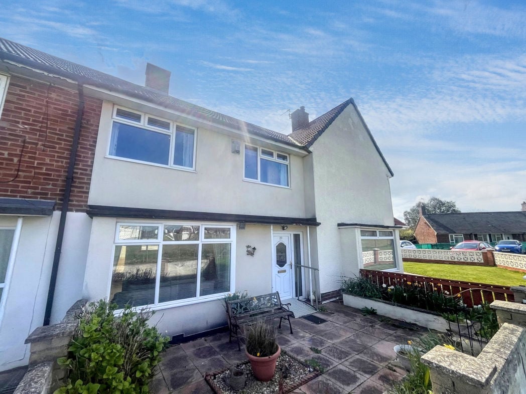 Property image 11 of 16