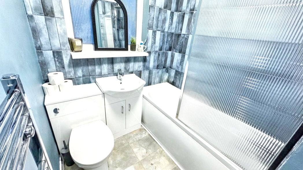 Property image 9 of 9