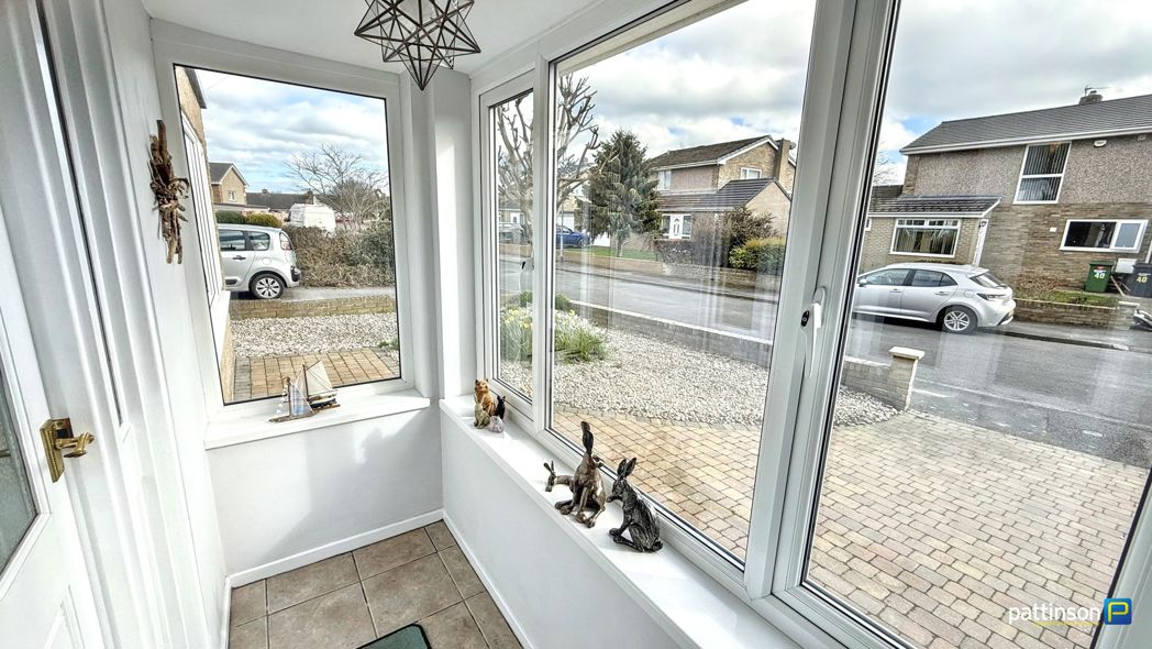 Property image 5 of 60
