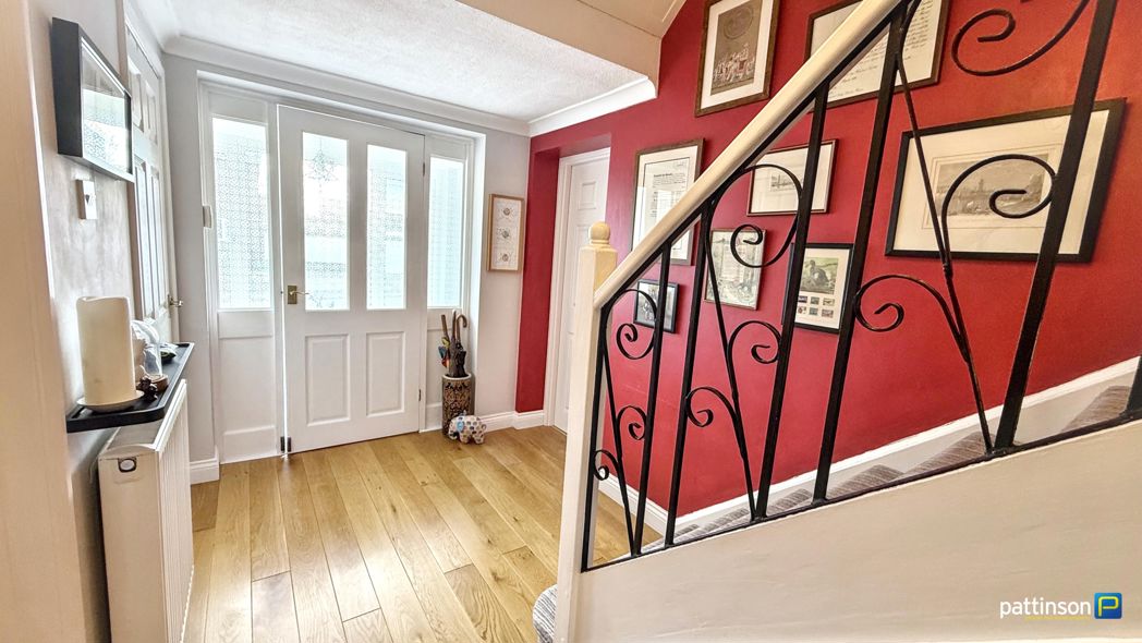 Property image 6 of 60