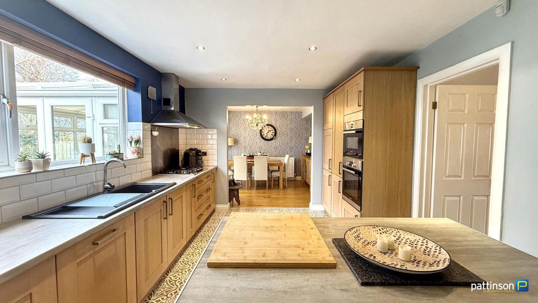 Property image 12 of 60