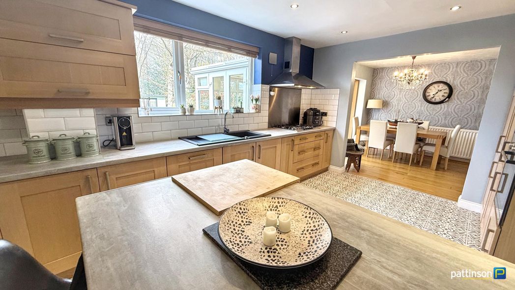 Property image 13 of 60