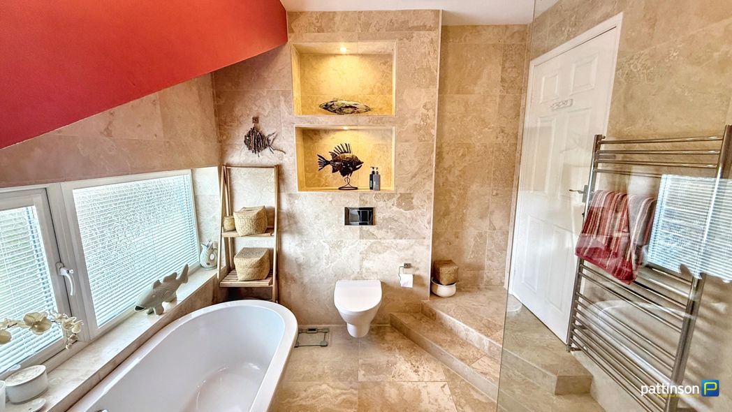 Property image 35 of 60
