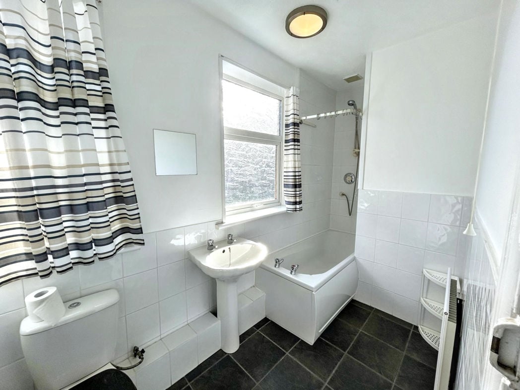 Property image 8 of 8
