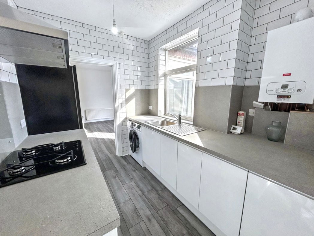 Property image 4 of 8