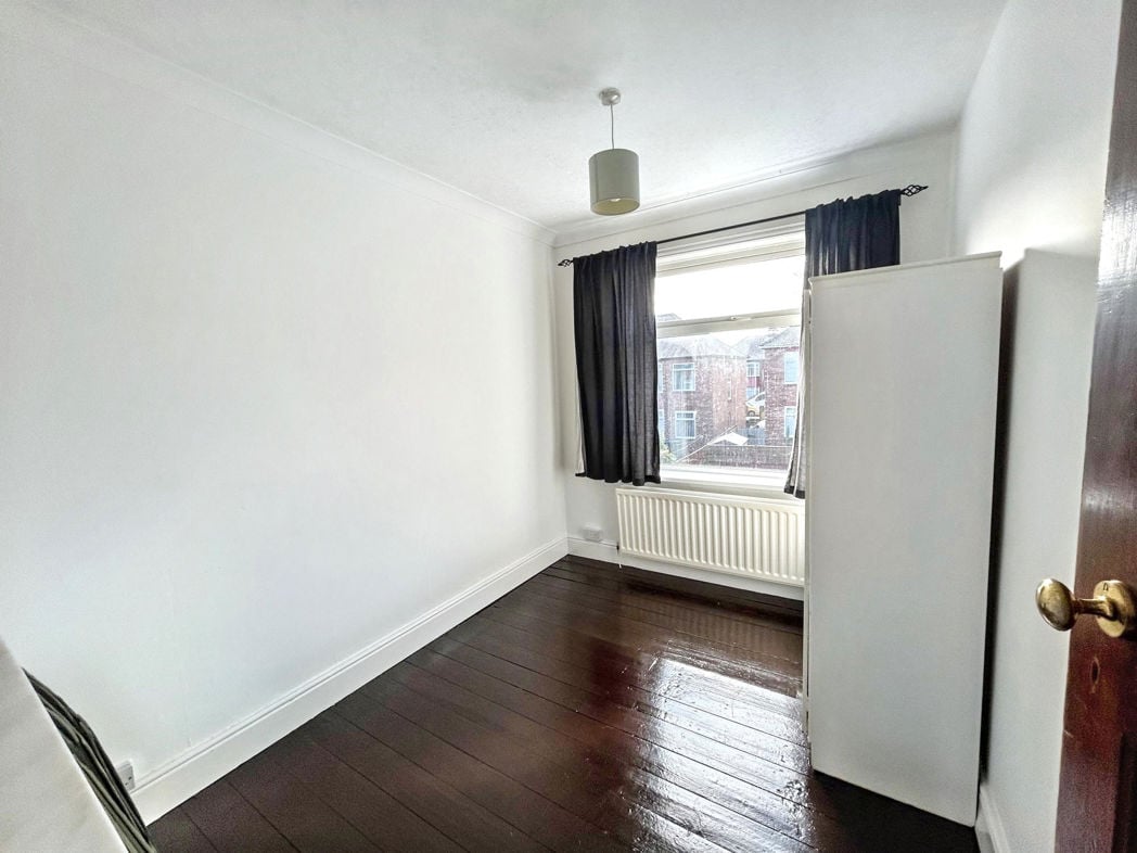 Property image 7 of 8