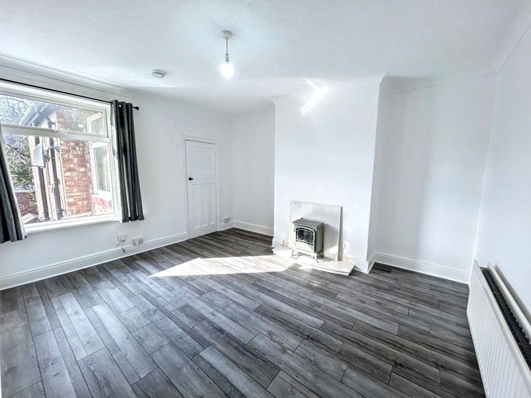 Property image 2 of 8