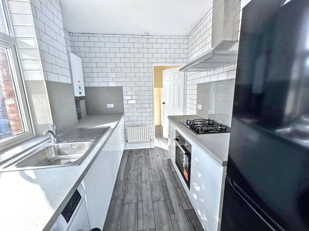 Property image 3 of 8