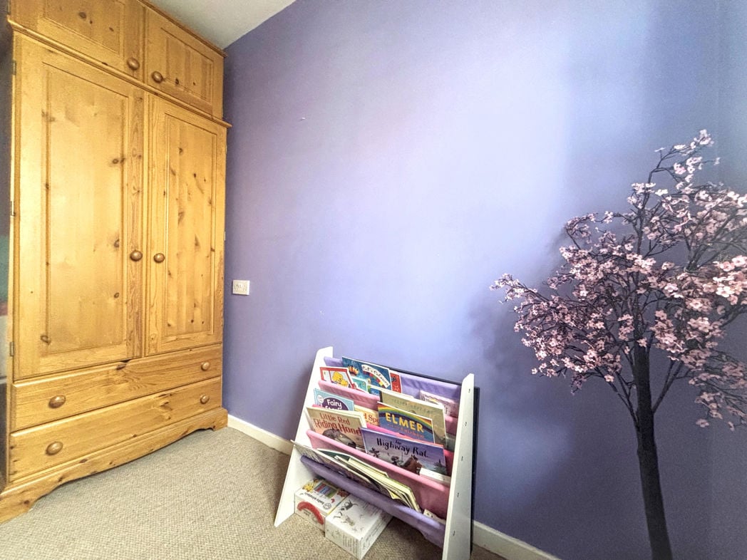 Property image 13 of 17