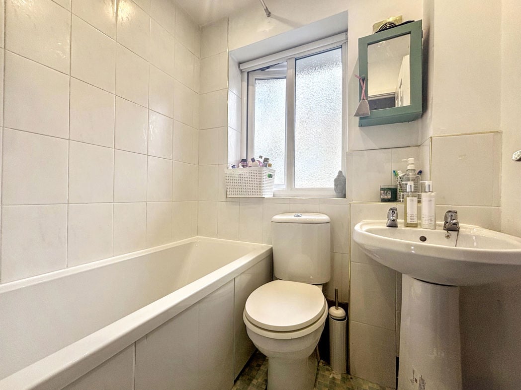 Property image 14 of 17