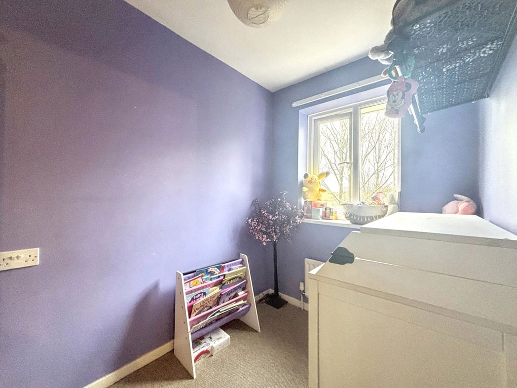 Property image 12 of 17