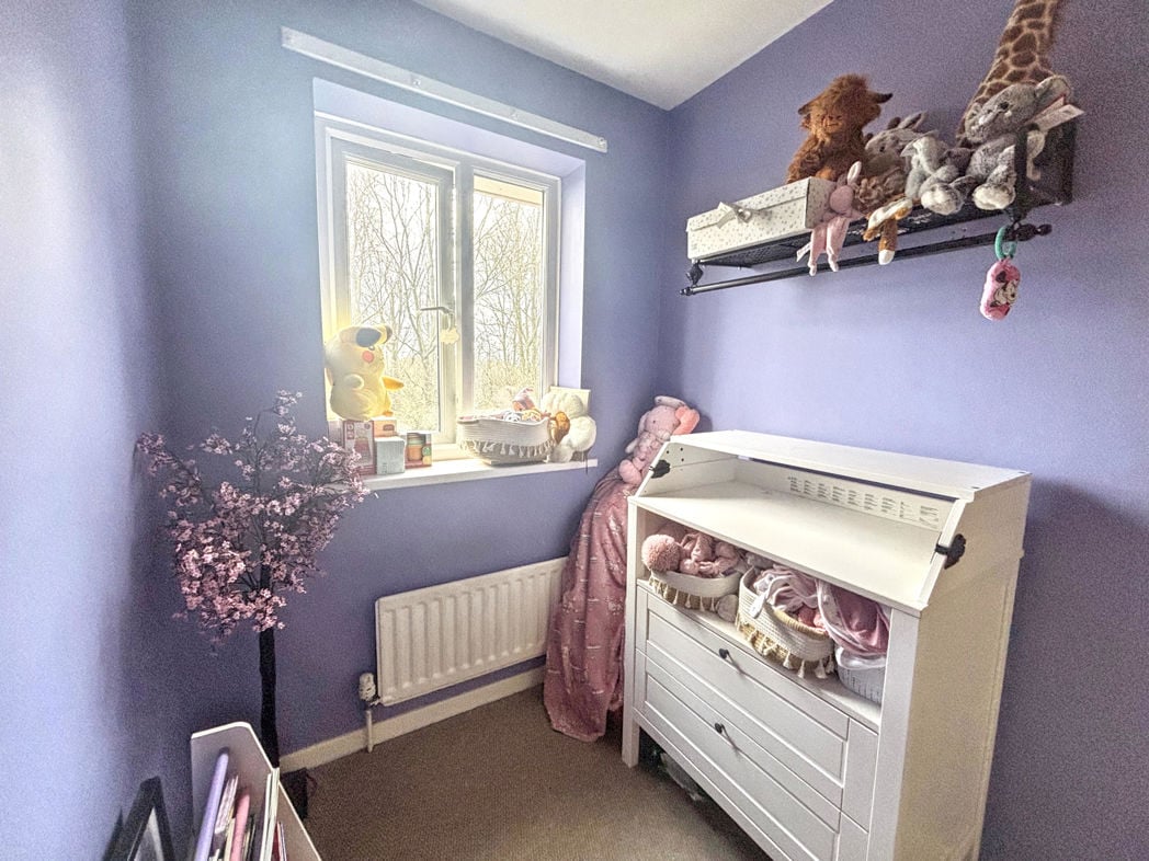 Property image 11 of 17