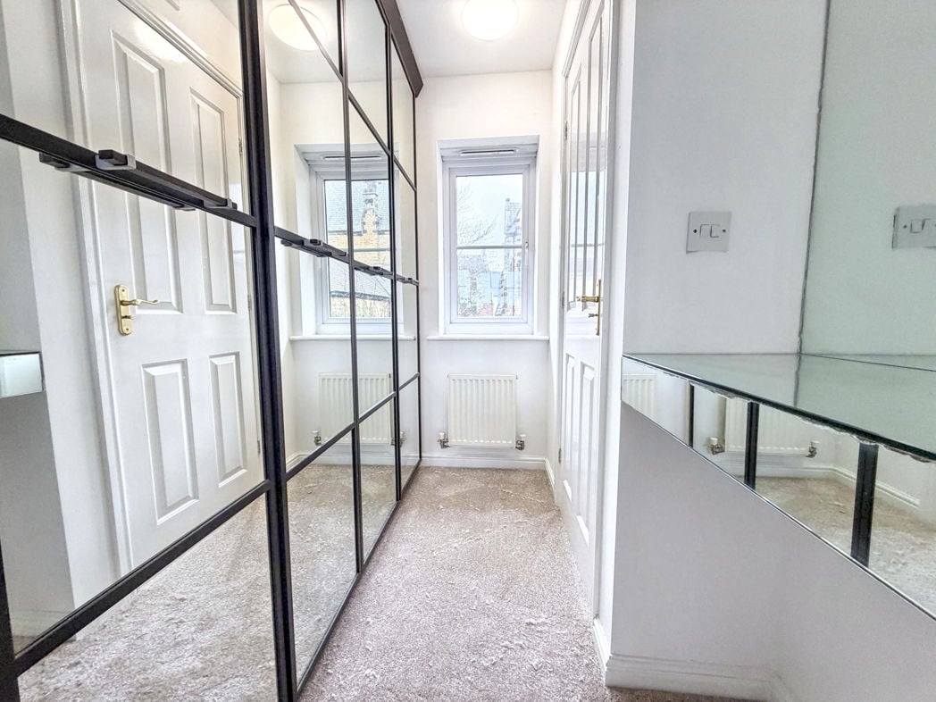 Property image 13 of 22