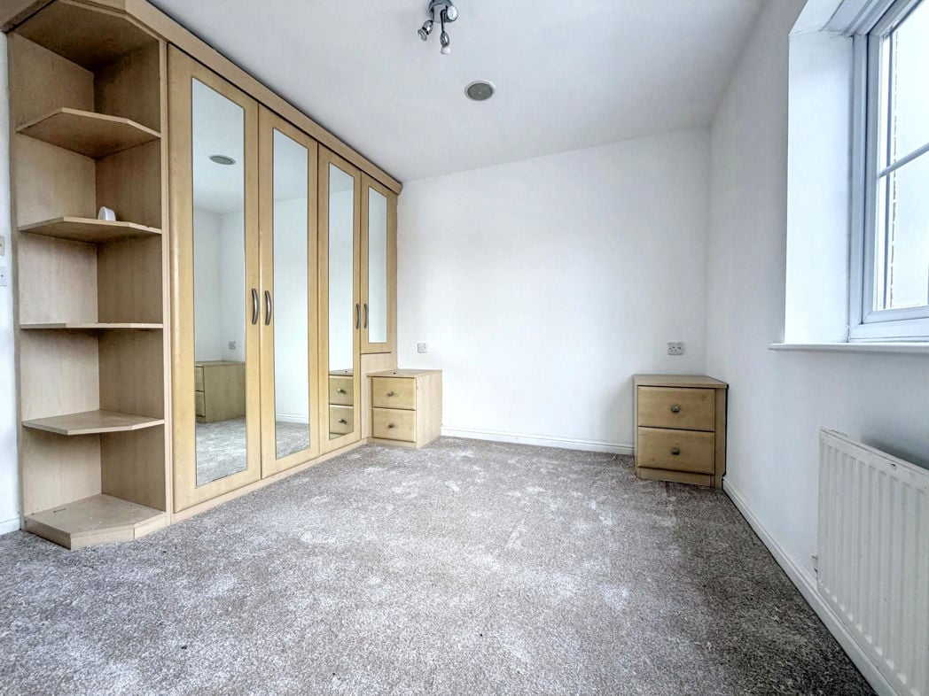 Property image 15 of 22