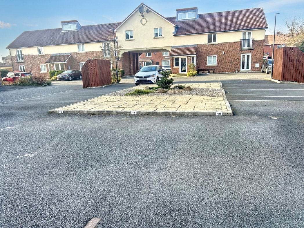 Property image 13 of 15