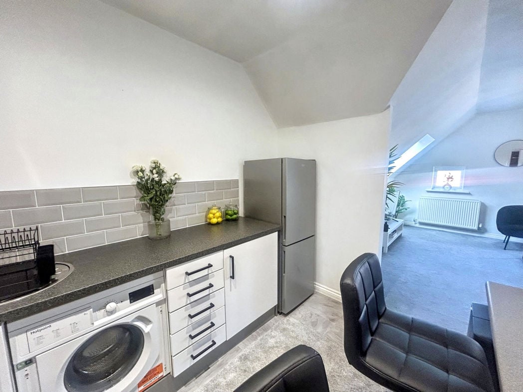 Property image 4 of 15