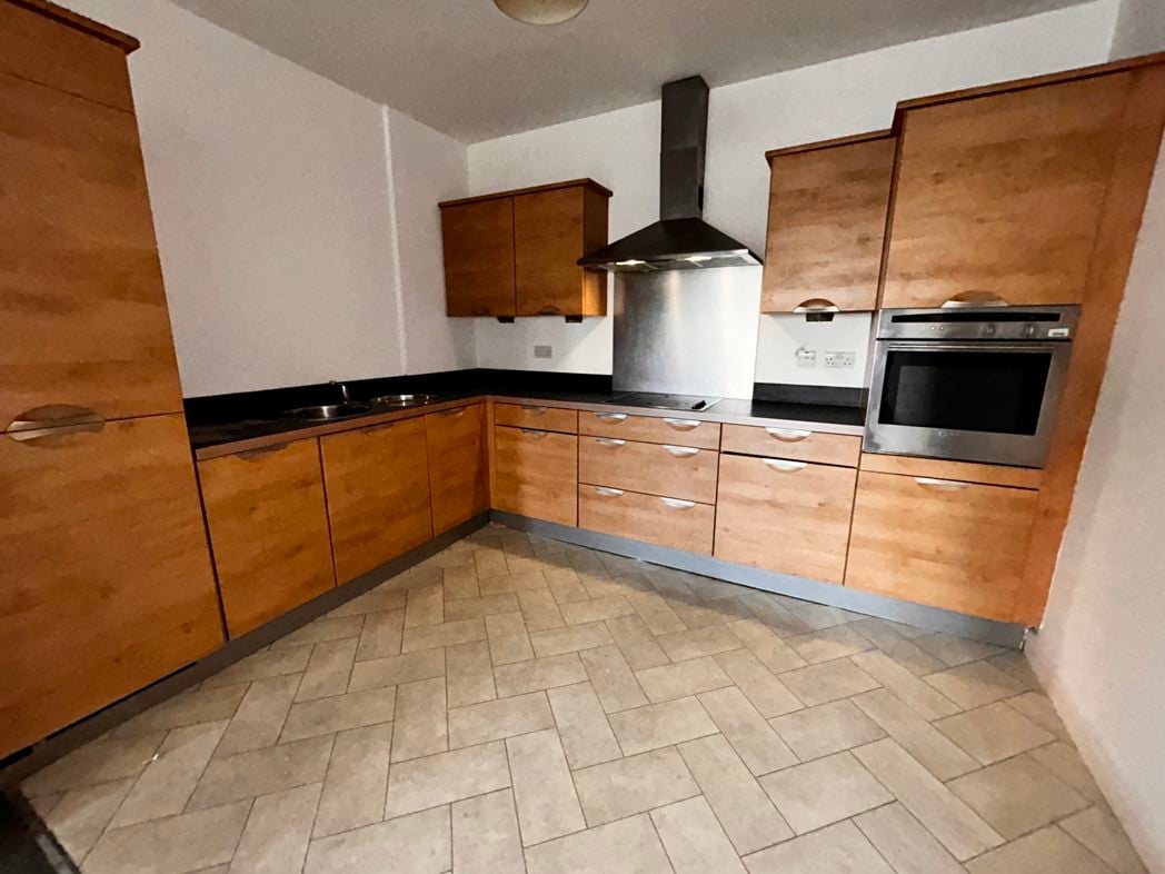 Property image 2 of 10
