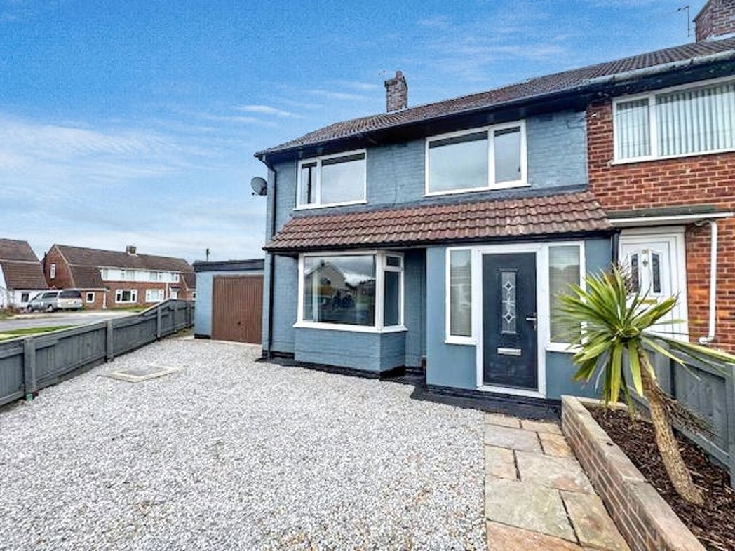 Property image 1 of 11