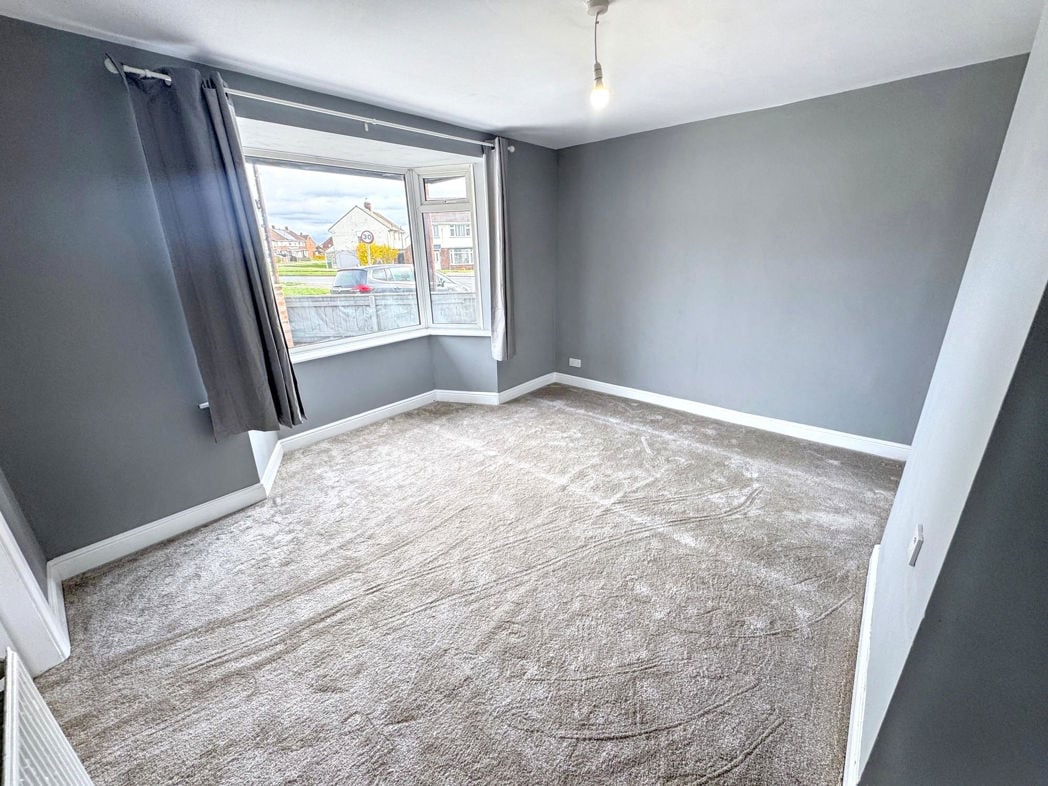 Property image 5 of 11