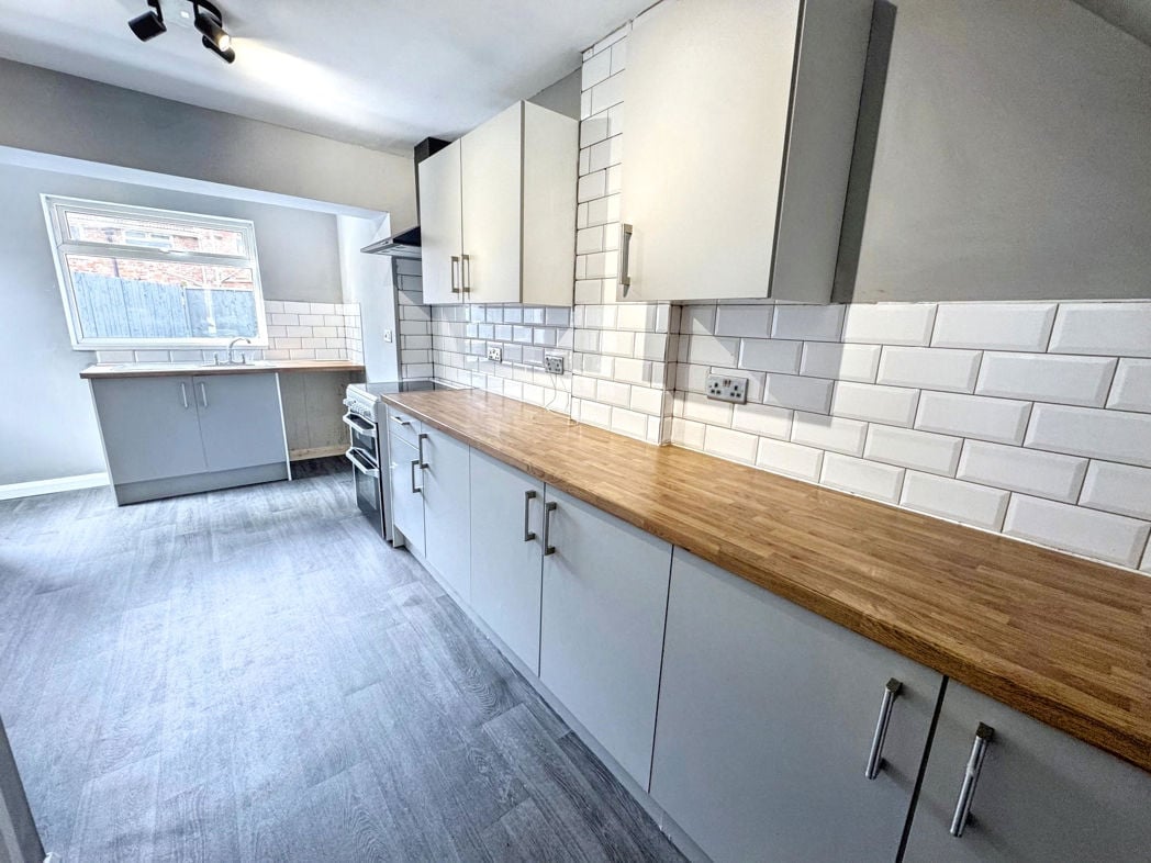 Property image 3 of 11