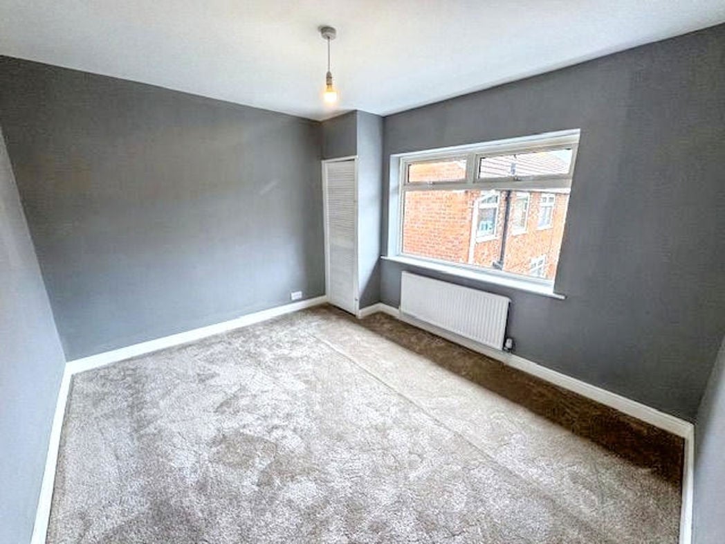 Property image 8 of 11