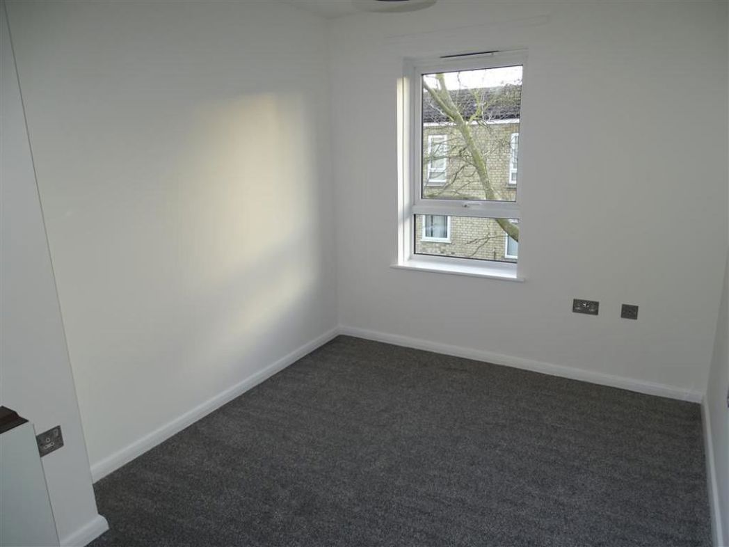 Property image 7 of 8