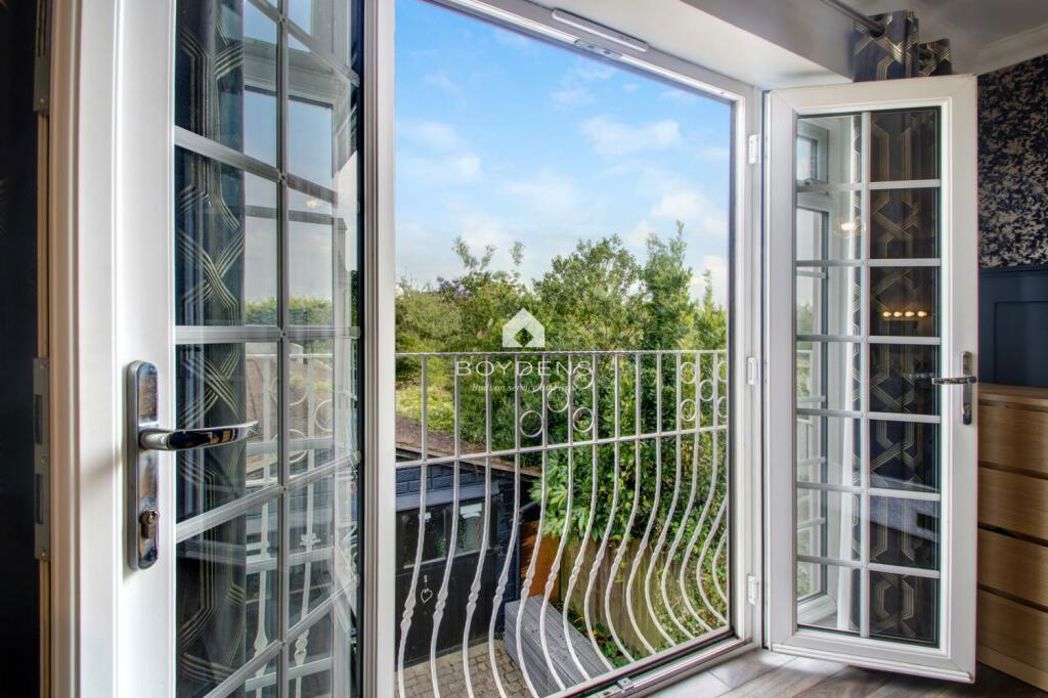 Property image 14 of 25