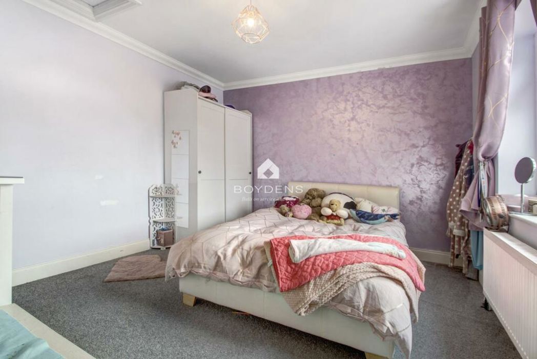 Property image 19 of 25