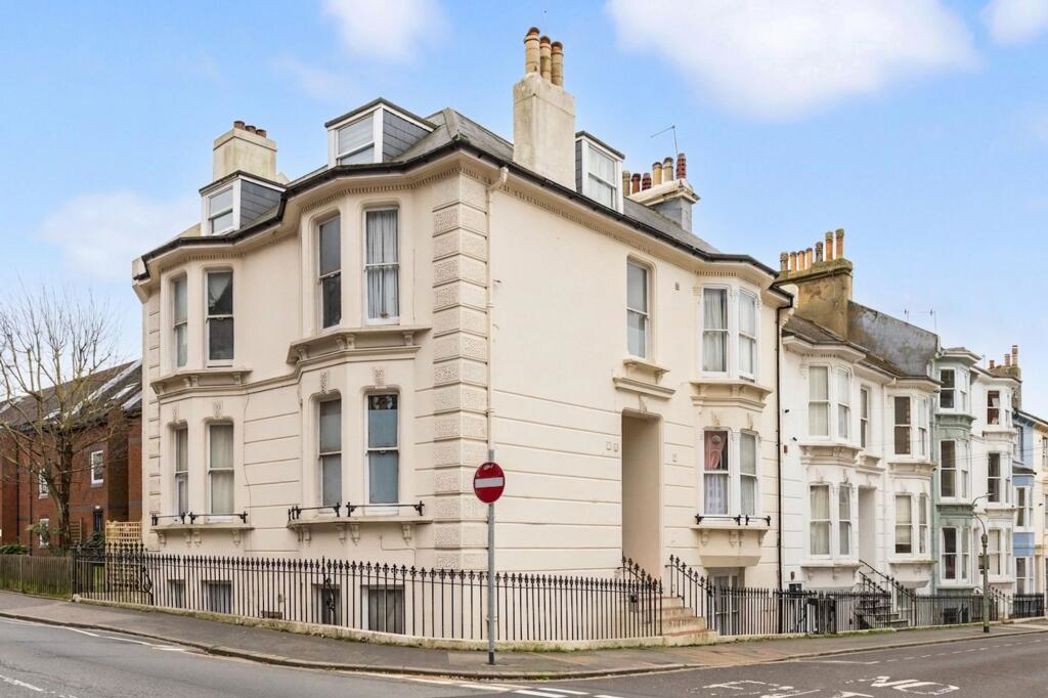 Property image 1 of 10
