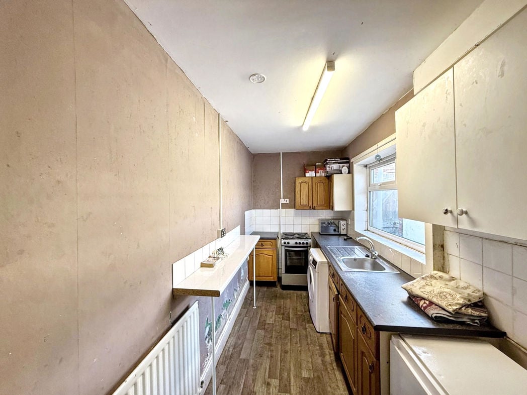 Property image 4 of 11
