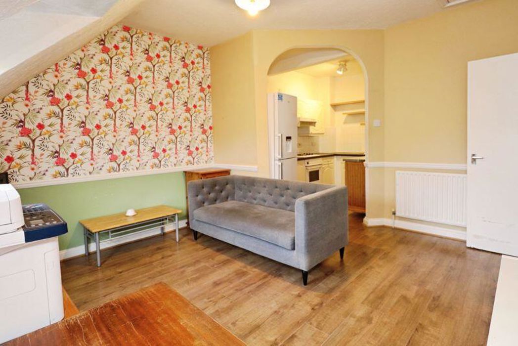 Flat 5 , Bournemouth, Dorset, BH1 3RY