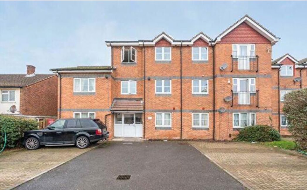 Property image 1 of 12
