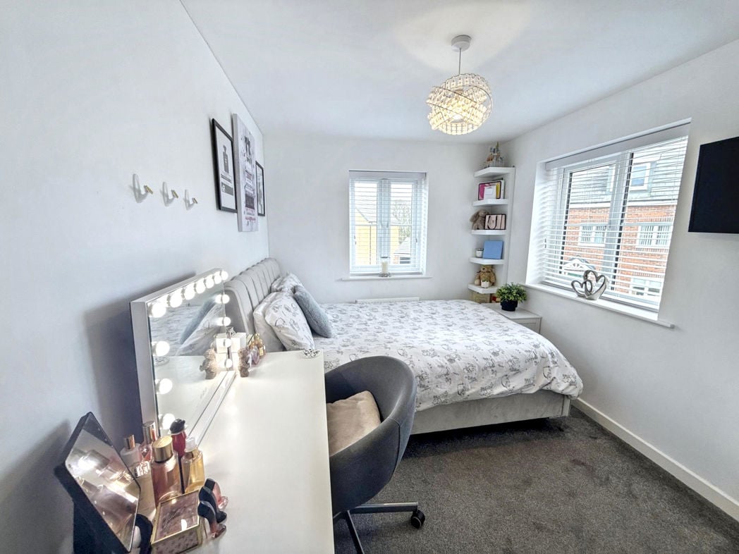 Property image 18 of 24