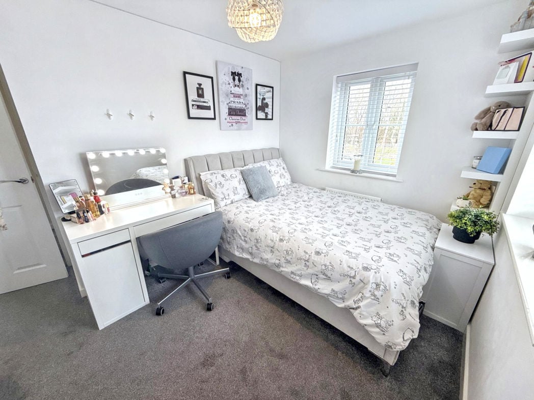 Property image 16 of 24