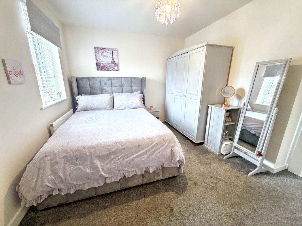 Property image 14 of 24