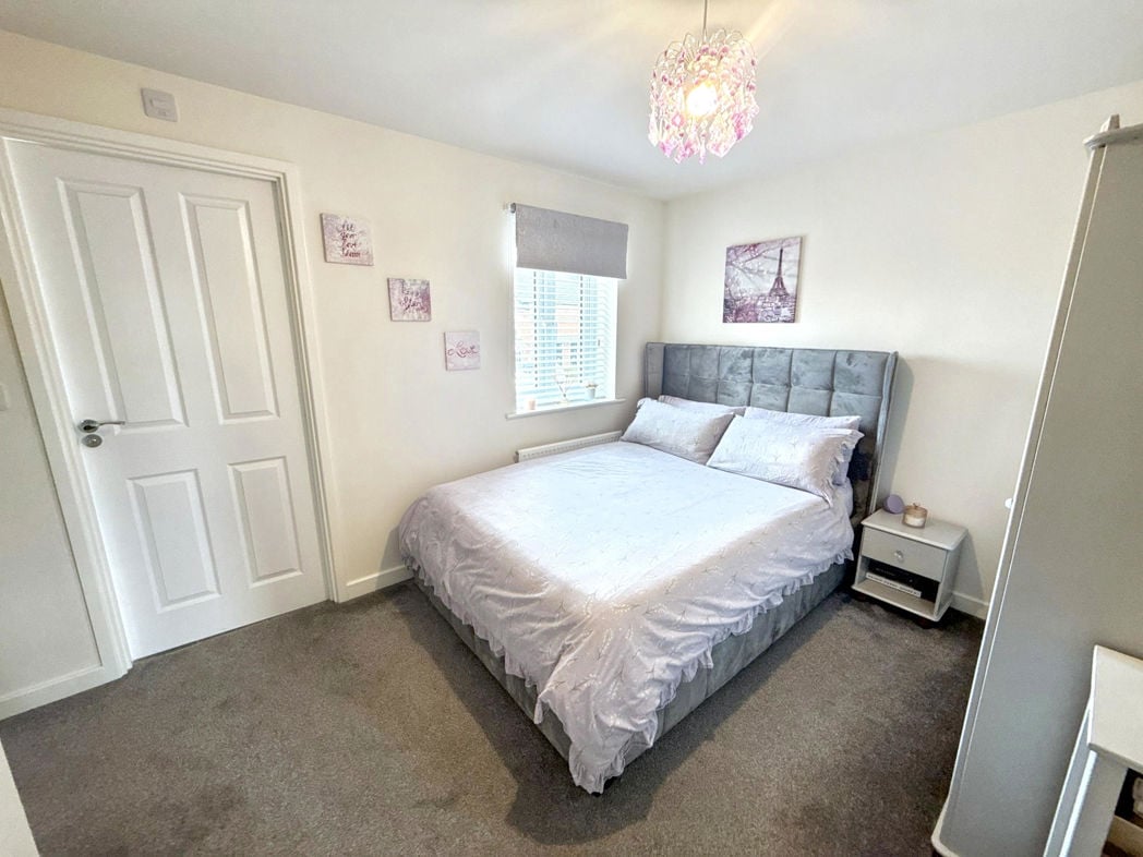 Property image 13 of 24