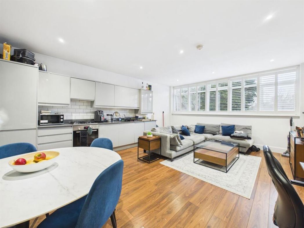 Property image 2 of 6