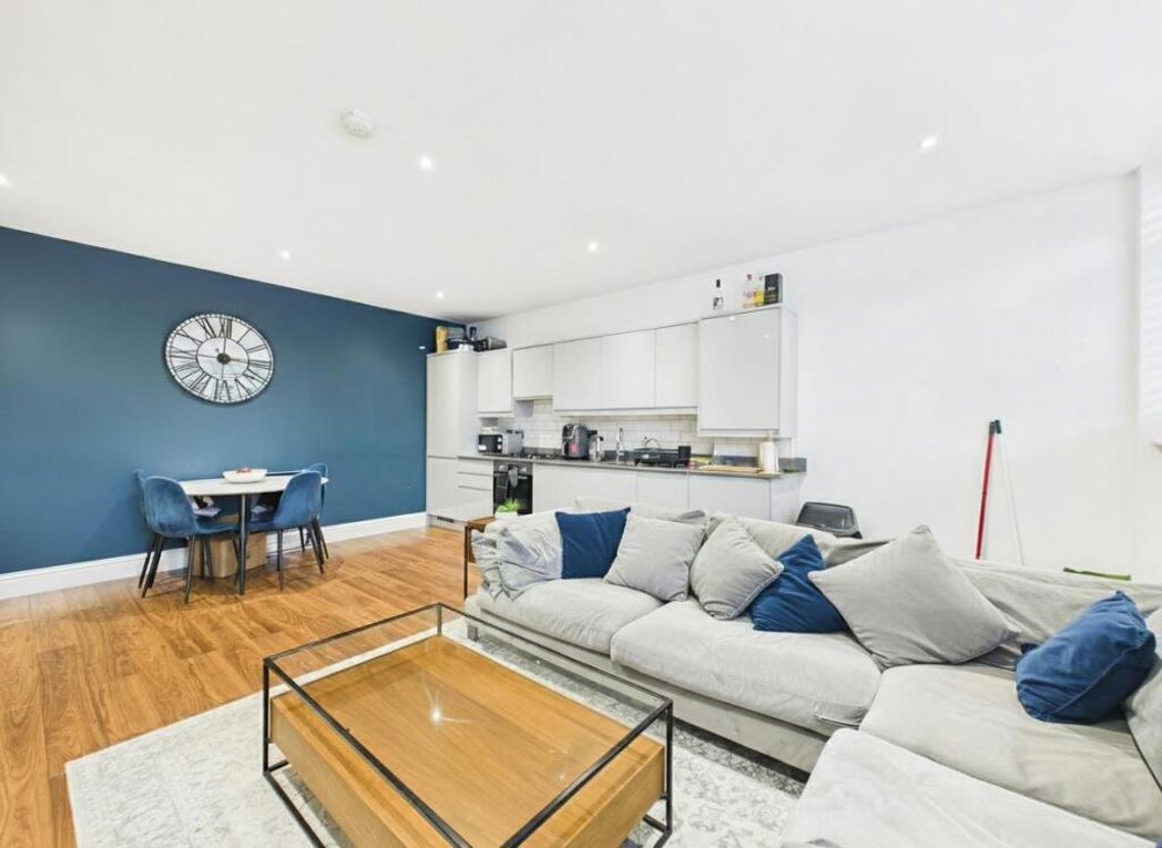 Property image 3 of 6