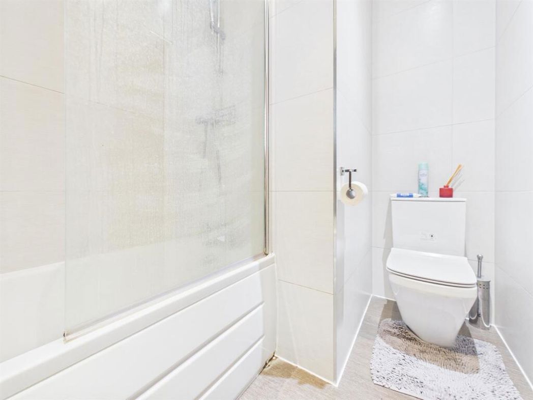 Property image 6 of 6