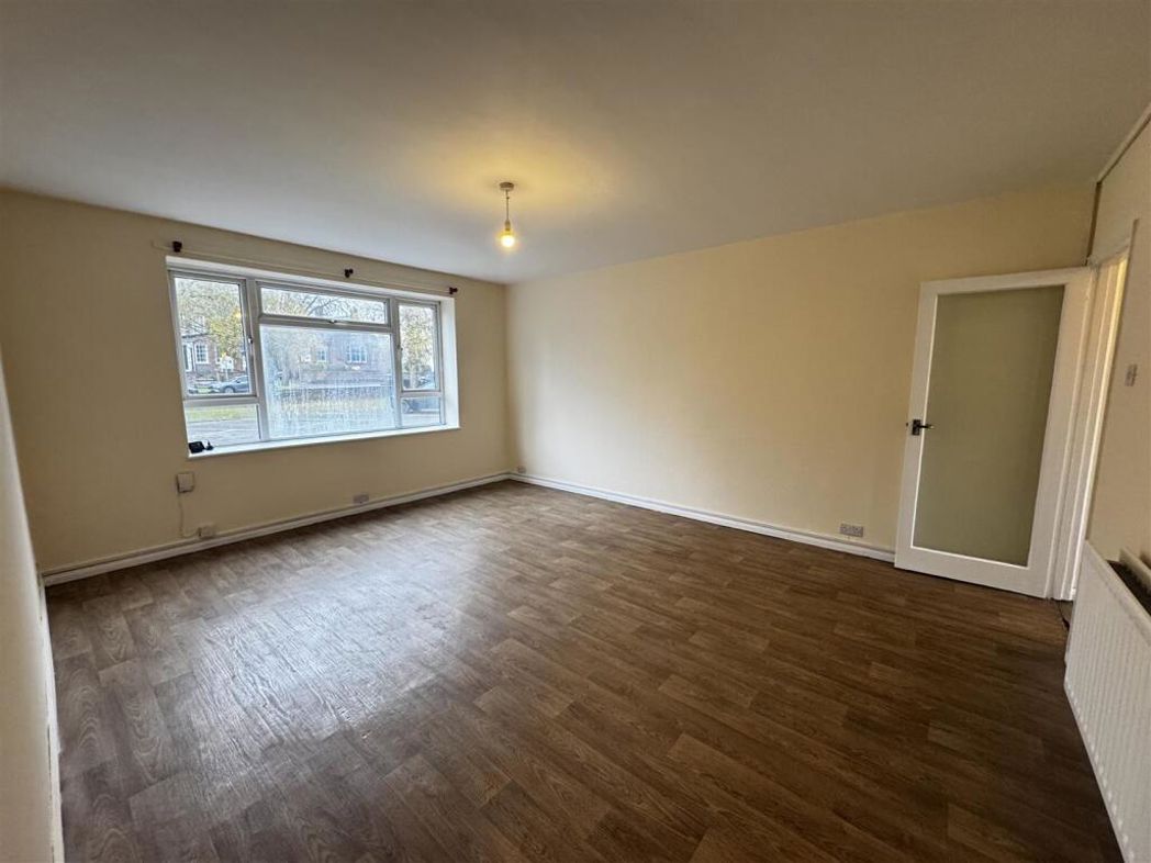 Property image 6 of 10