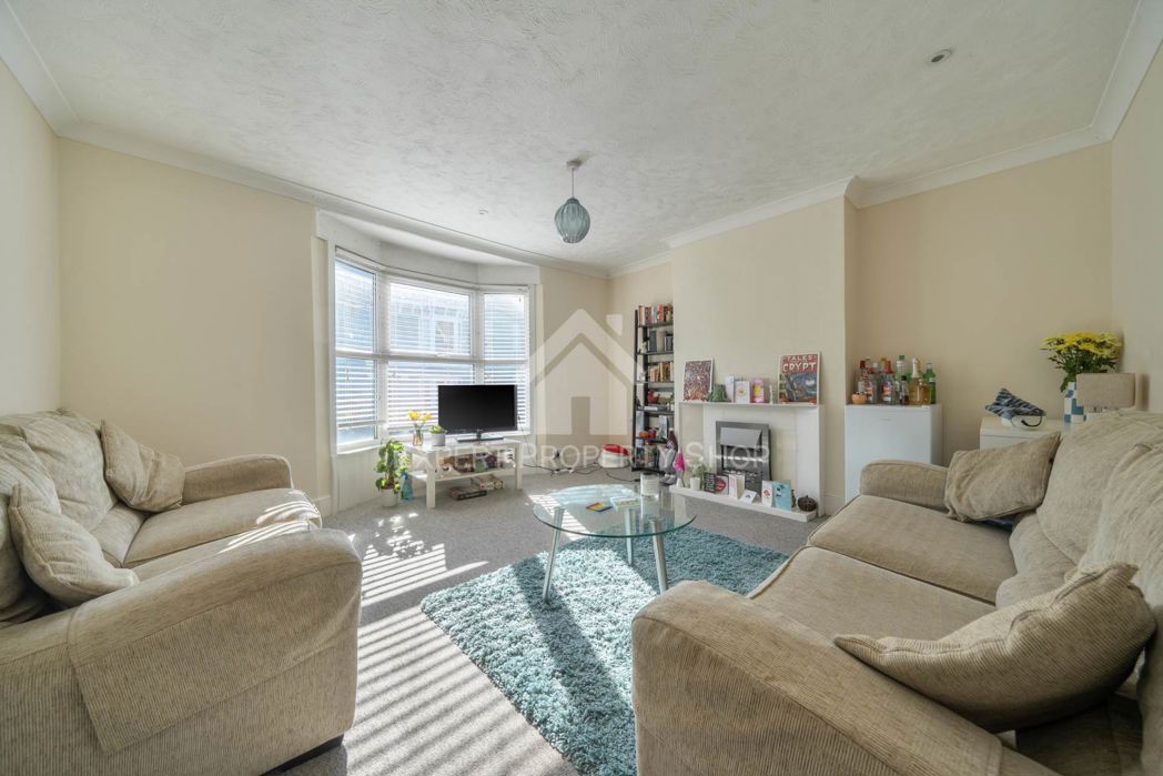 Property image 3 of 7