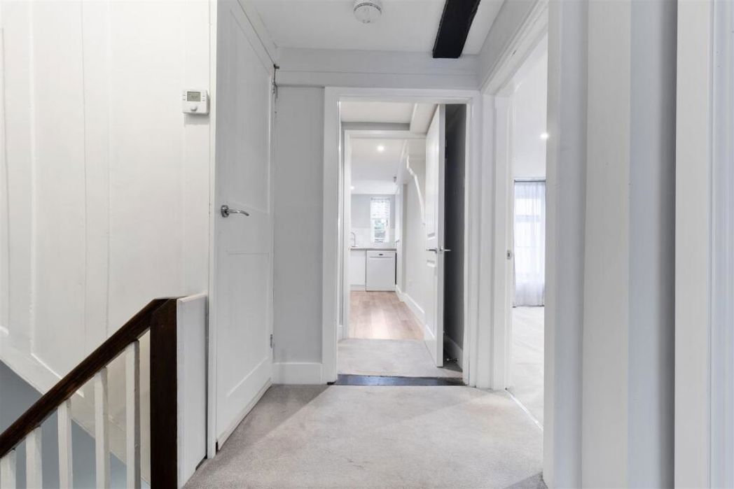 Property image 9 of 22