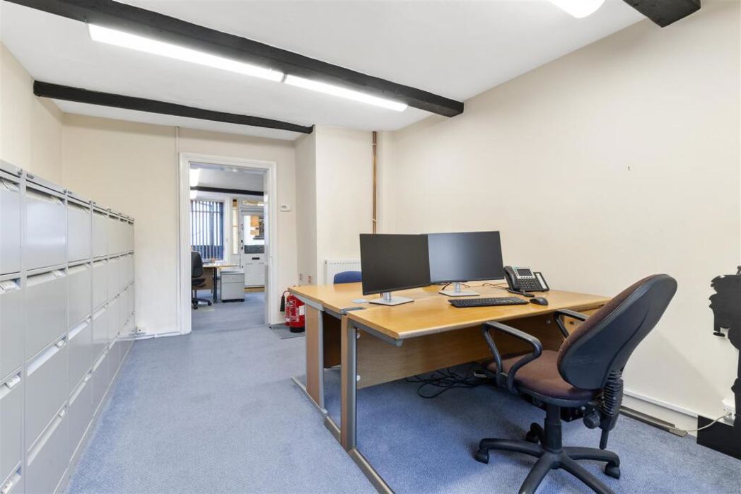 Property image 17 of 22