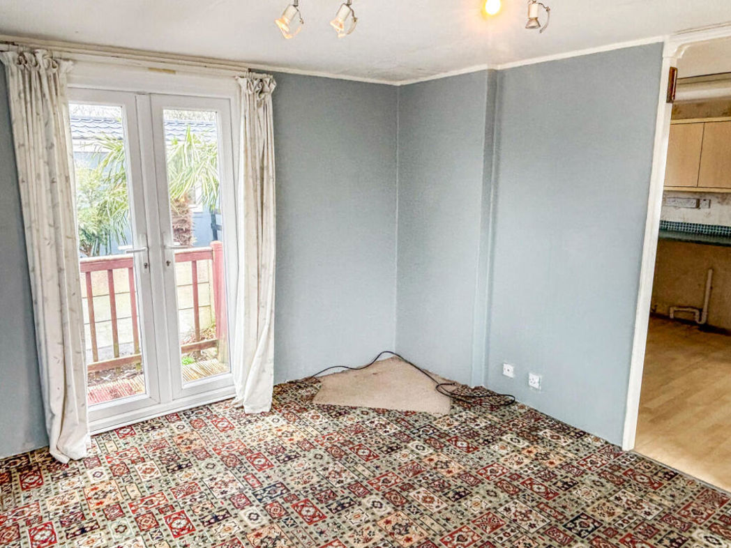 Property image 4 of 12